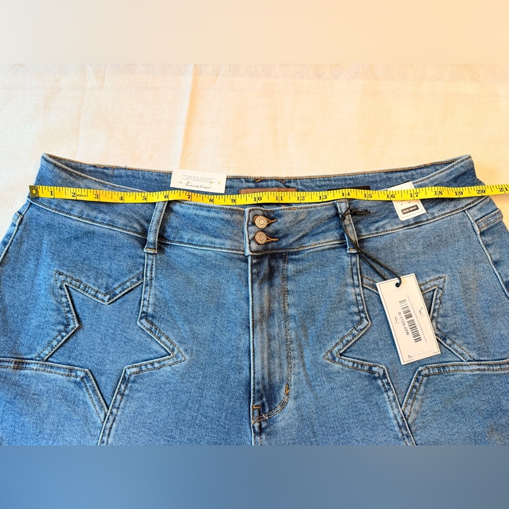 Judy Blue High Waisted Medium Wash Star Seam Detail Wide Leg jeans size22W‎ - Picture 11 of 16